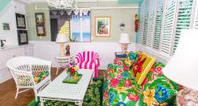 A colorful sitting room in Cupola Suite