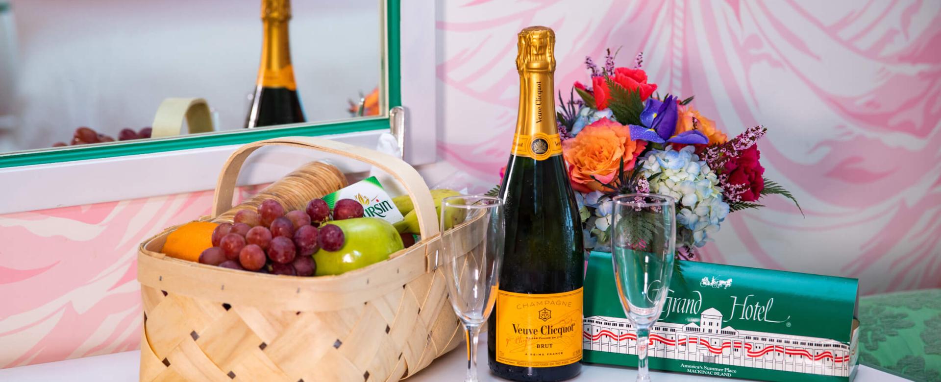 Veuve Cliquot touch of Romance