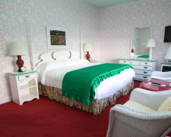 guest room with double bed
