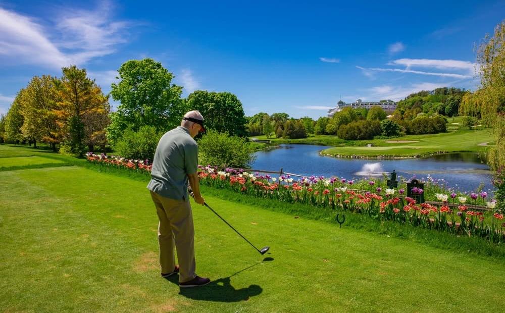 A golfer lining up a shot
