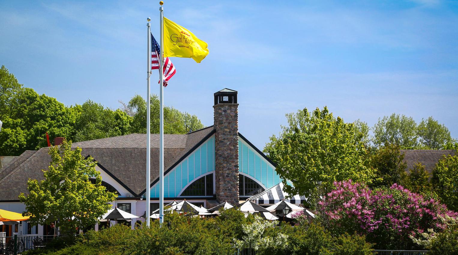 The Gate House restaurant seen from the outside