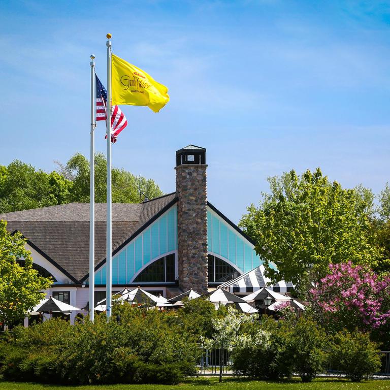 The Gate House restaurant seen from the outside