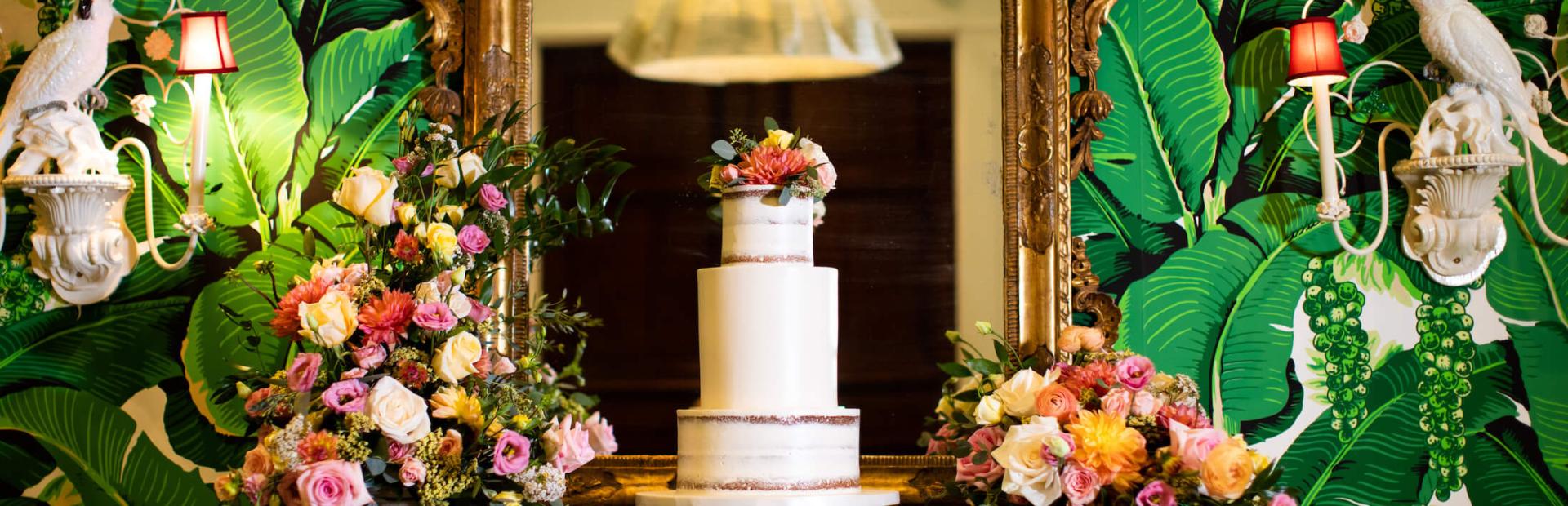 Wedding flowers and cake
