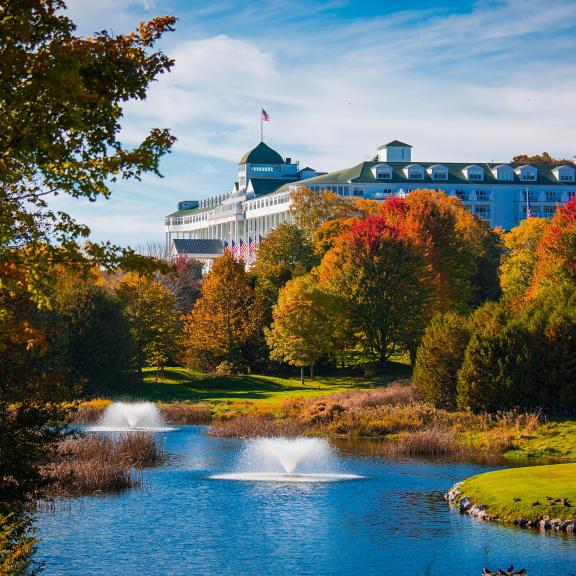 Grand Hotel - Fall Michigan Golf Live Package